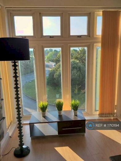 2 Bedroom Flat To Rent In Creine Mill Lane North, Canterbury, CT1