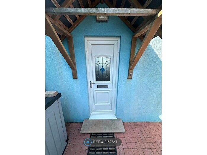 2 Bedroom Flat To Rent In Feadon Lane, Portreath, Redruth, TR16