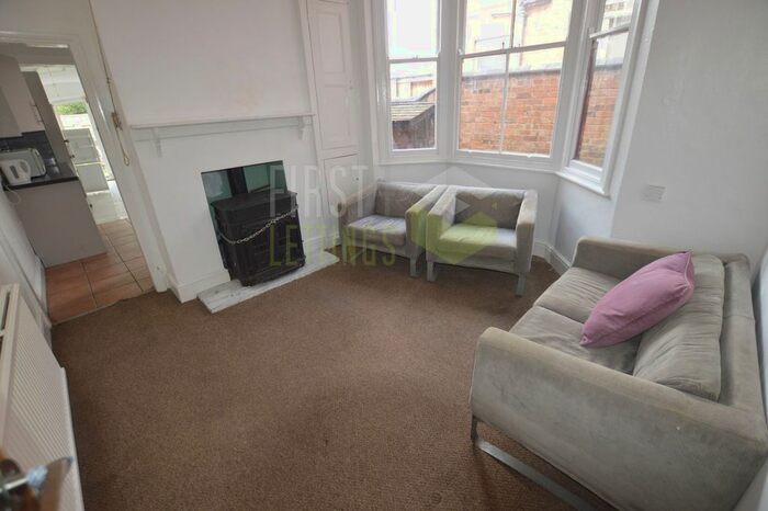 7 Bedroom Terraced House To Rent In Queens Road, Clarendon Park, LE2