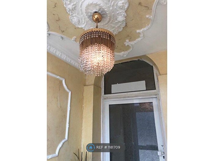 4 Bedroom Flat To Rent In Ilford Lane, Ilford, IG1