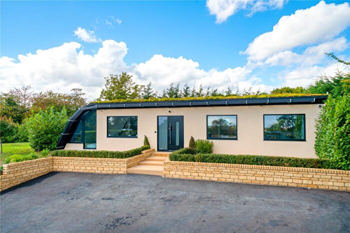 4 Bedroom Detached House For Sale In The Avenue, Hartlebury, DY11