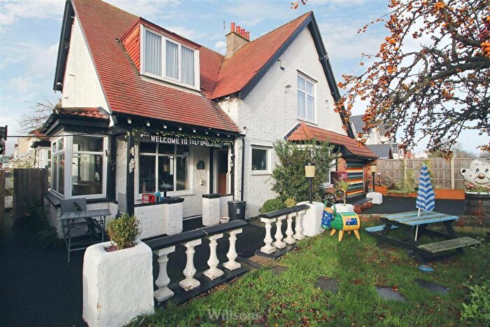 7 Bedroom Detached House For Sale In St. Andrews Drive, Skegness, Lincolnshire, PE25