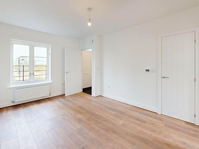 3 Bedroom End Of Terrace House To Rent In The Boulevard, Huntingdon, Cambridgeshire, PE28