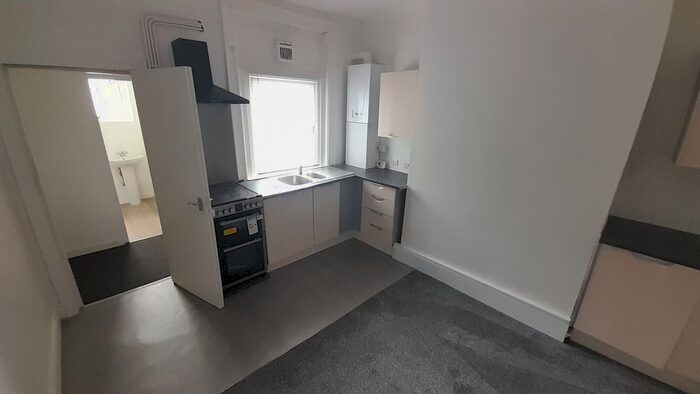 1 Bedroom Flat To Rent In Woodfield Road, Balby, Doncaster, DN4