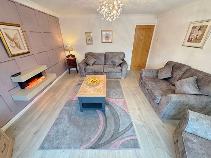 2 Bedroom Detached Bungalow For Sale In Fleetwood Road, Fleetwood, FY7