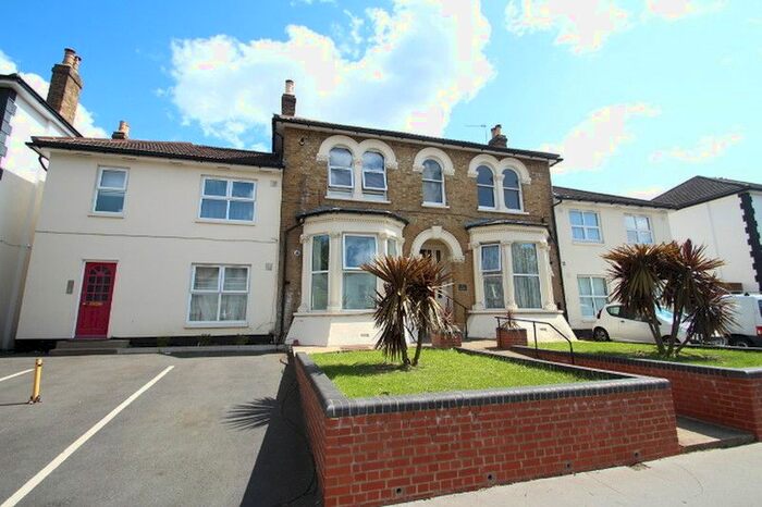1 Bedroom Flat To Rent In Beulah Road, Thornton Heath, London, CR7