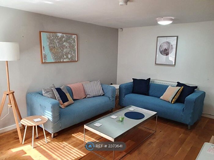 6 Bedroom Terraced House To Rent In Edinburgh Road, Liverpool, L7