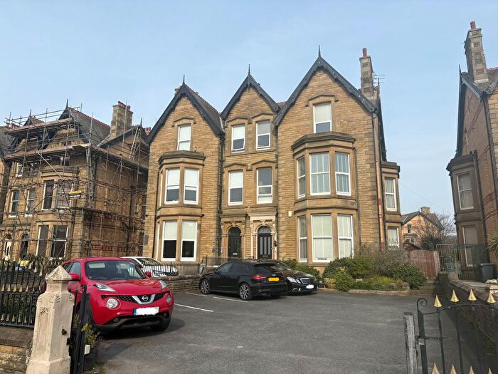 1 Bedroom Flat To Rent In Clifton Drive North, Lytham St. Annes, FY8