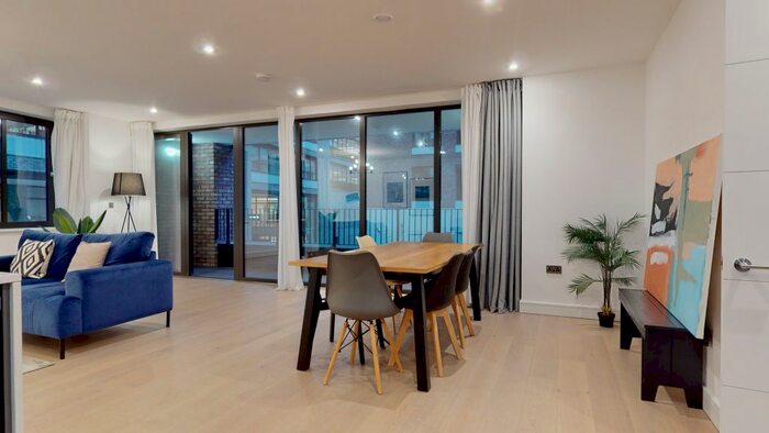 3 Bedroom Flat To Rent In Gorsuch Place, London, E2