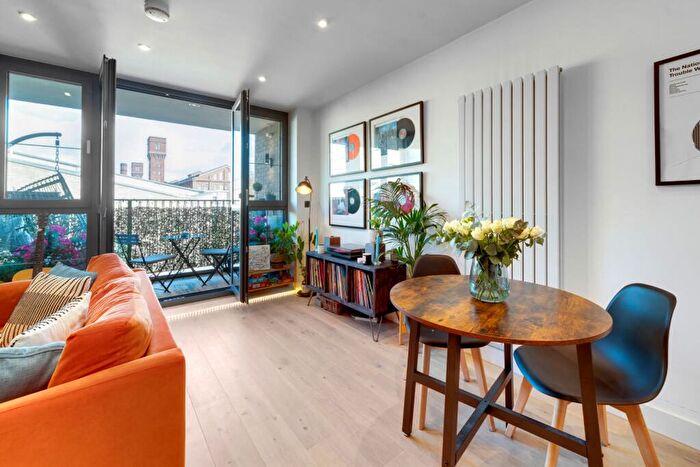 1 Bedroom Flat For Sale In Kettle Yard, Morville Street, London, E3