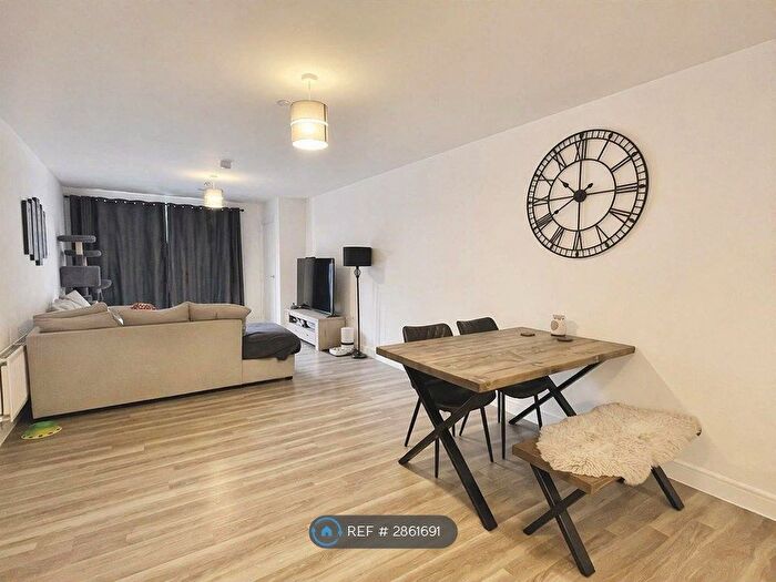 2 Bedroom Flat To Rent In Borsberry House, London, SE3
