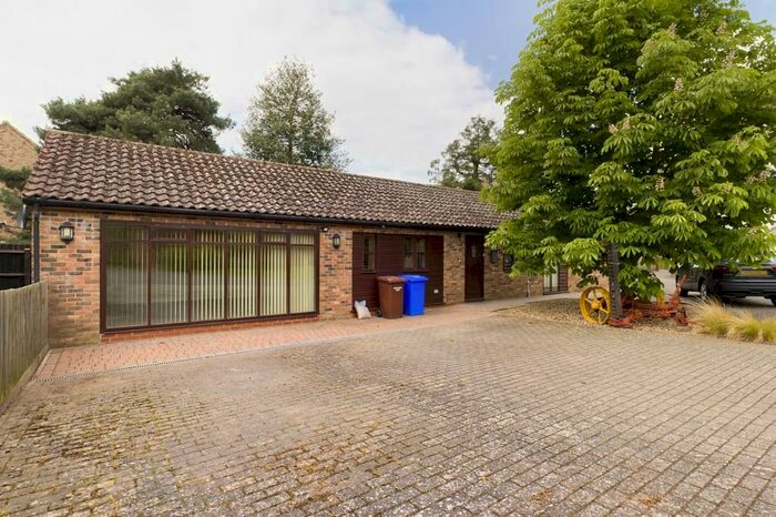 3 Bedroom Detached Bungalow To Rent In Holly Lane, Lakenheath, IP27
