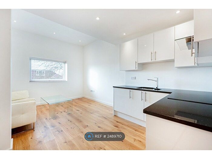 2 Bedroom Flat To Rent In Riffel Road, London, NW2