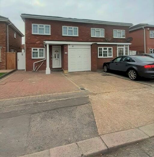 4 Bedroom Detached House To Rent In Verwood Road, North Harrow, HA2