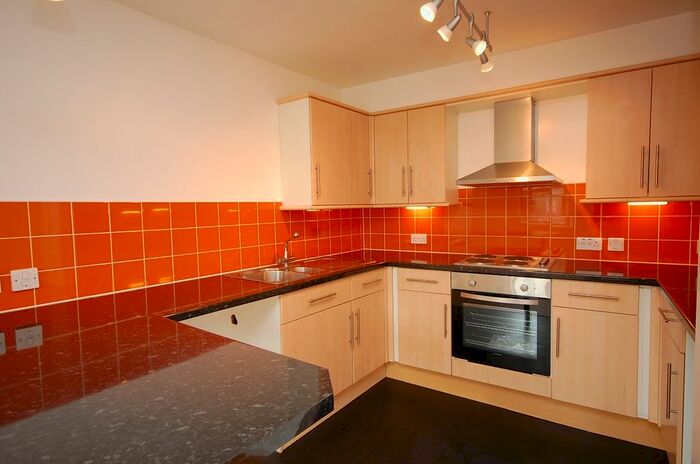 1 Bedroom Flat To Rent In Hendre Road, London, SE1