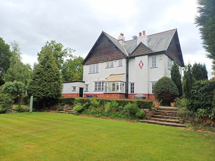 4 Bedroom Semi Detached House To Rent In Wych Gate, Robins Ln, Bramhall, SK7