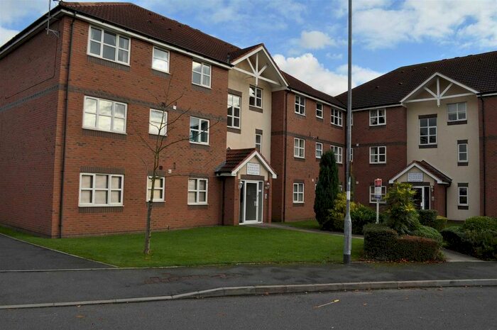 2 Bedroom Flat To Rent In Navigation Loop, Stone, ST15