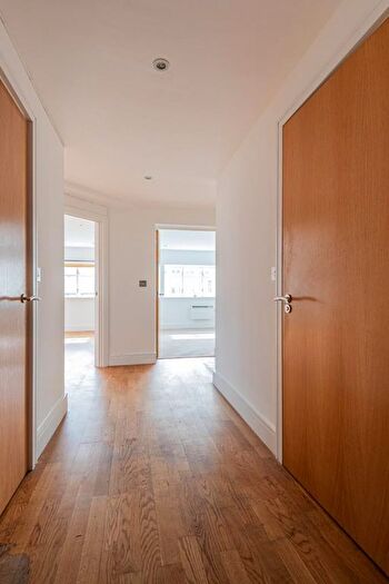 1 Bedroom Flat To Rent In Hayes Road, Sully, Penarth, CF64