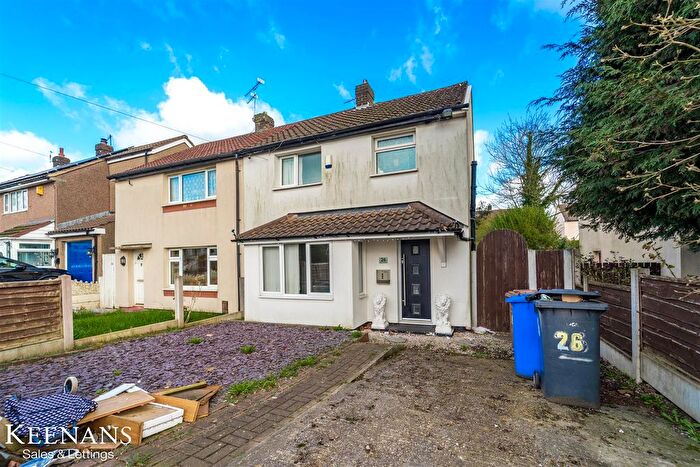 3 Bedroom Semi Detached House For Sale In High Bank Road, Pendlebury, Swinton, Manchester, M27
