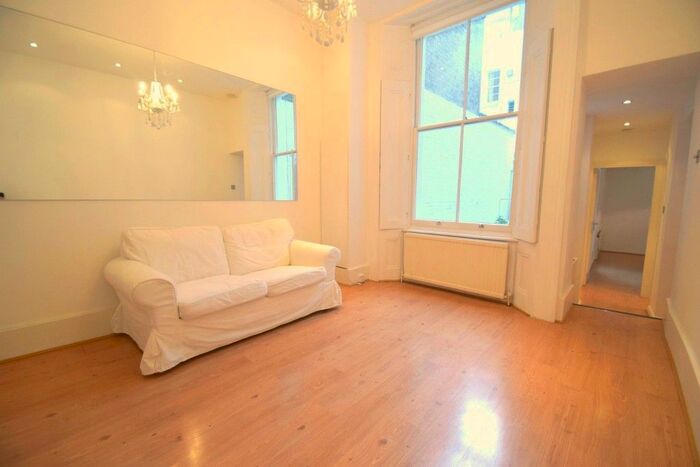 1 Bedroom Flat To Rent In Queensborough Terrace, London, W2