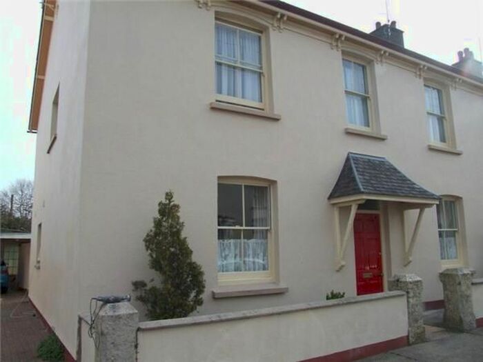 1 Bedroom Flat To Rent In Kempley Road, Okehampton, EX20