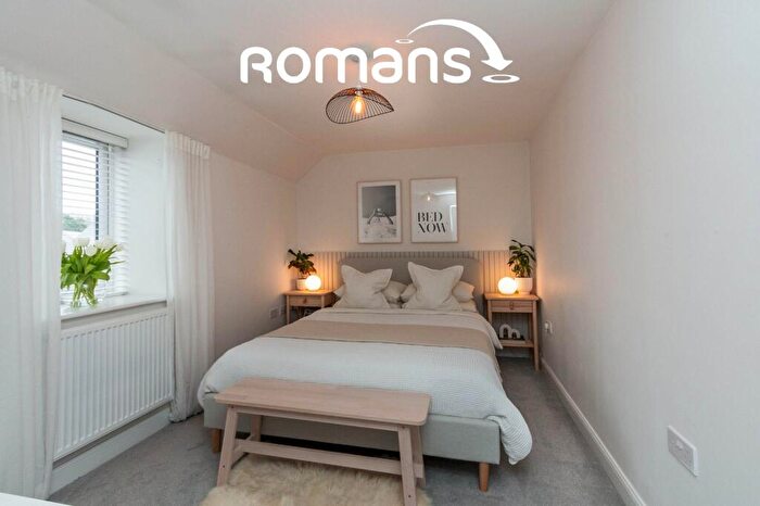 2 Bedroom Coach House For Sale In Condor Way, Basingstoke, Hampshire, RG24