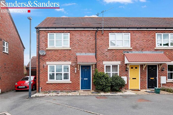 3 Bedroom End Of Terrace House For Sale In Wharrad Close, Bidford-on-Avon, Alcester, B50