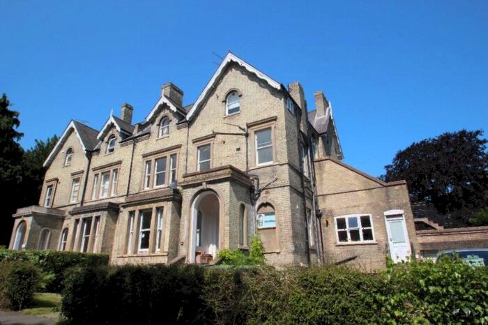 3 Bedroom Flat To Rent In Bishopswood Road, Highgate, N6