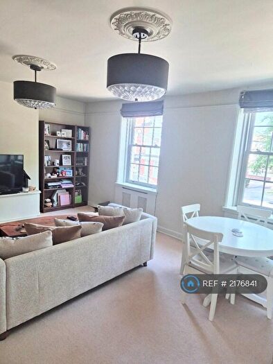 2 Bedroom Maisonette To Rent In High St, Wetherby, LS23