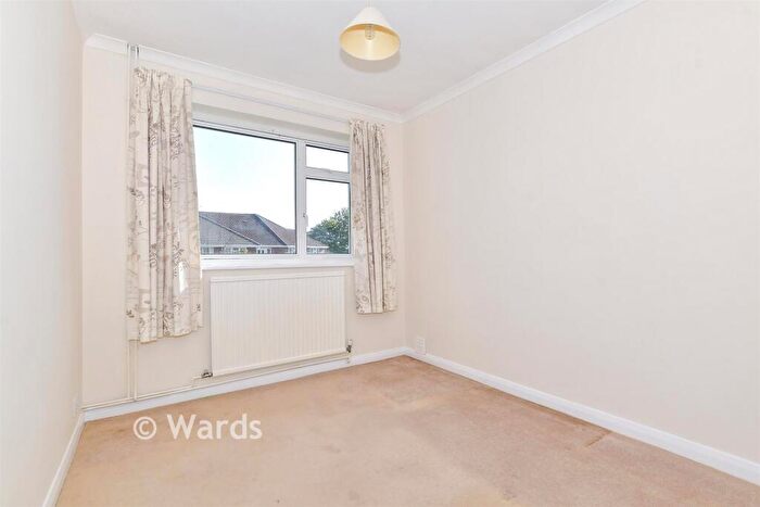 2 Bedroom Semi-Detached Bungalow For Sale In Kingsgate Close, Maidstone, Kent, ME16