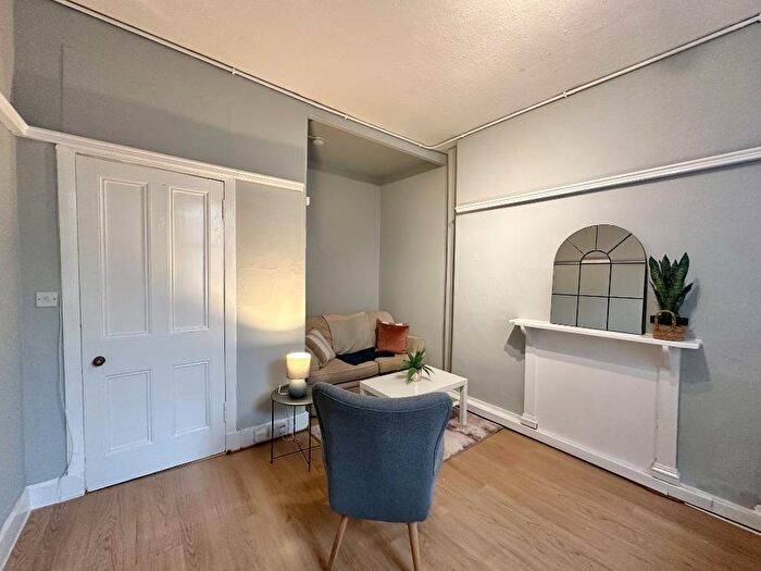 1 Bedroom Flat To Rent In Ibrox Street, Govan, Glasgow, G51