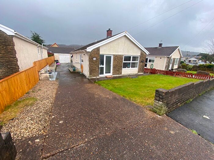 2 Bedroom Bungalow For Sale In Kingrosia Park, Clydach, Swansea, SA6
