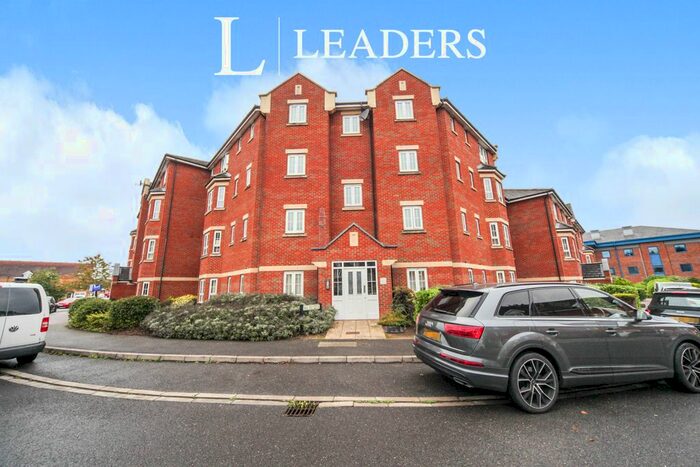 2 Bedroom Flat To Rent In Watling Gardens, Dunstable, LU6