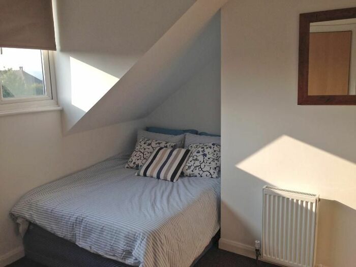 Studio To Rent In Irwin Approach, Halton, Leeds, LS15