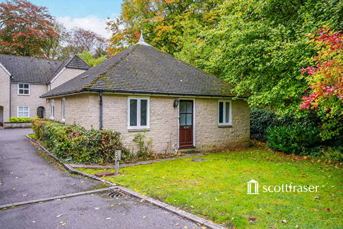 2 Bedroom Bungalow To Rent In Dorchester Close, Headington, OX3