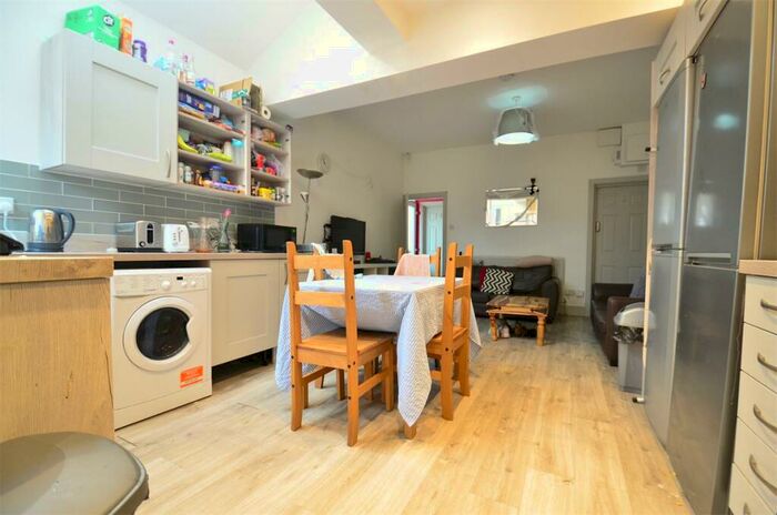 6 Bedroom Terraced House To Rent In &#. Pppw Katie Rd, Selly Oak. Mins Walk To University Of Birmingham, B29