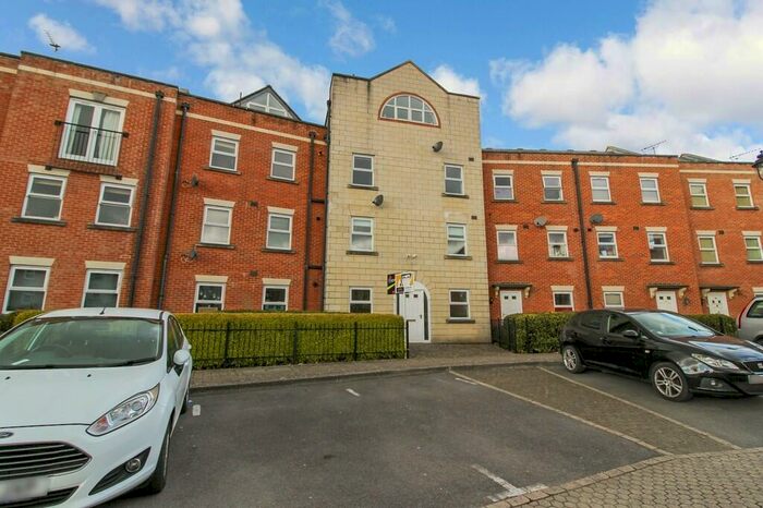 2 Bedroom Apartment To Rent In Godwin Court, Old Town, Swindon, SN1