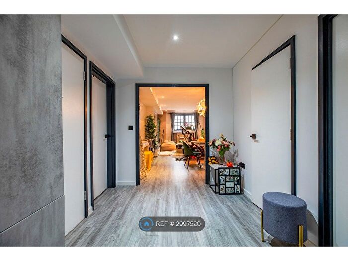 1 Bedroom Flat To Rent In Caraway Apartments, London, SE1