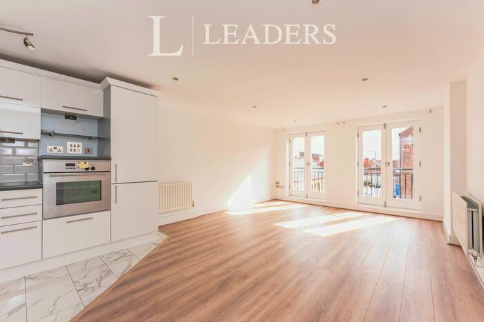 3 Bedroom Flat To Rent In Commonhall Street, Chester, CH1