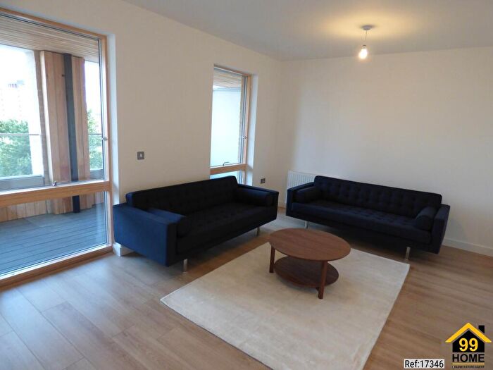 3 Bedroom Duplex For Sale In Silvertown Square, Canning Town, London, E16