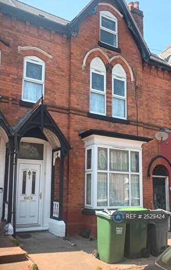 4 Bedroom Terraced House To Rent In Edgbaston Road, Smethwick, B66