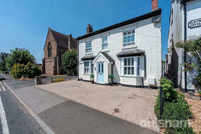 4 Bedroom Detached House For Sale In Church Road, Astwood Bank, Redditch, Worcestershire, B96