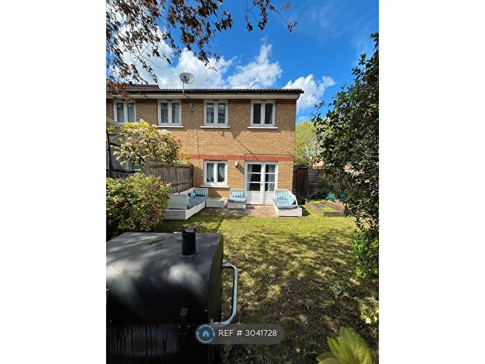 1 Bedroom Terraced House To Rent In Primrose Walk, London, SE14