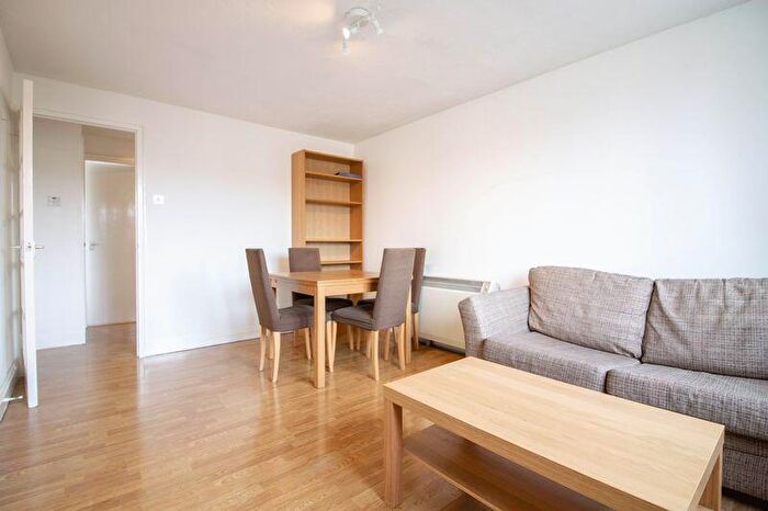 1 Bedroom Flat To Rent In Westferry Road, Isle Of Dogs, E14