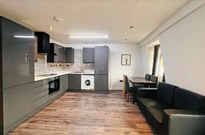 2 Bedroom Flat To Rent In White Horse Road, London, E1