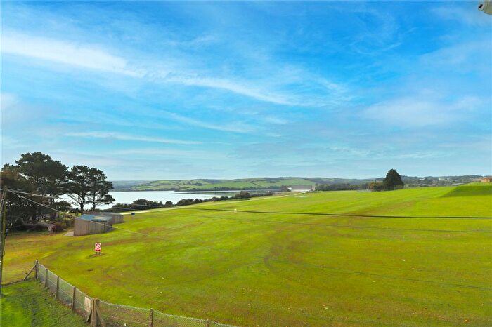 3 Bedroom Maisonette For Sale In Trevorder Rd, Torpoint, Cornwall, PL11