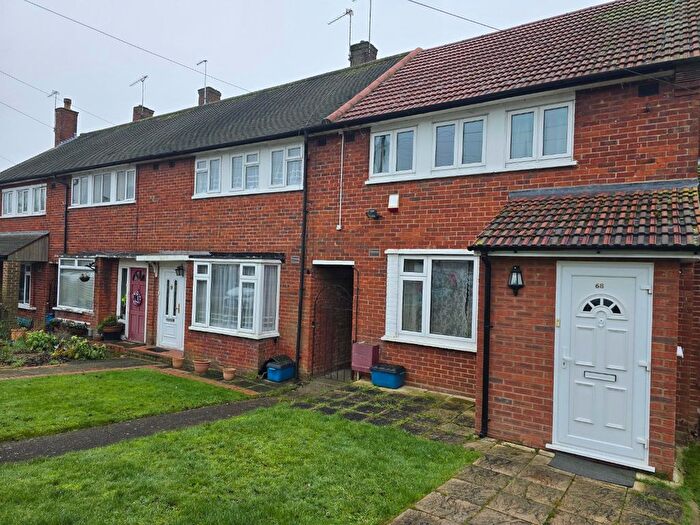 3 Bedroom Semi-Detached House To Rent In Berwick Road, Borehamwood, Hertfordshire, WD6