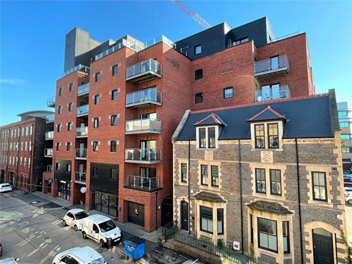 3 Bedroom Apartment For Sale In Brickworks, Trade Street, Cardiff, CF10