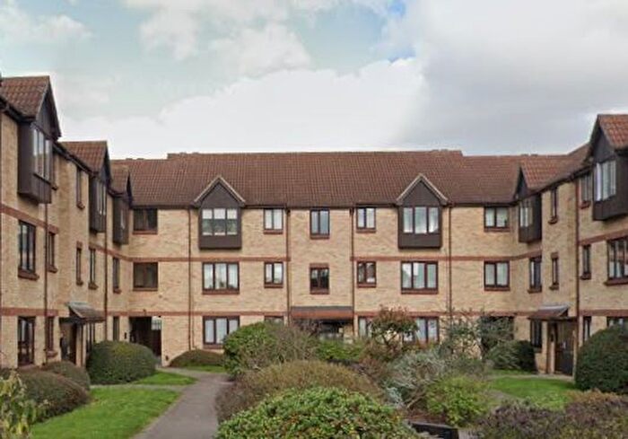 1 Bedroom Flat For Sale In Flat Willow Court, Spring Close, Dagenham, Essex, RM8