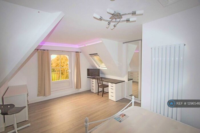 Studio To Rent In Pearson Park House, Hull, HU5